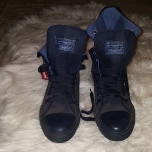Levi's high top sneakers dark blue.